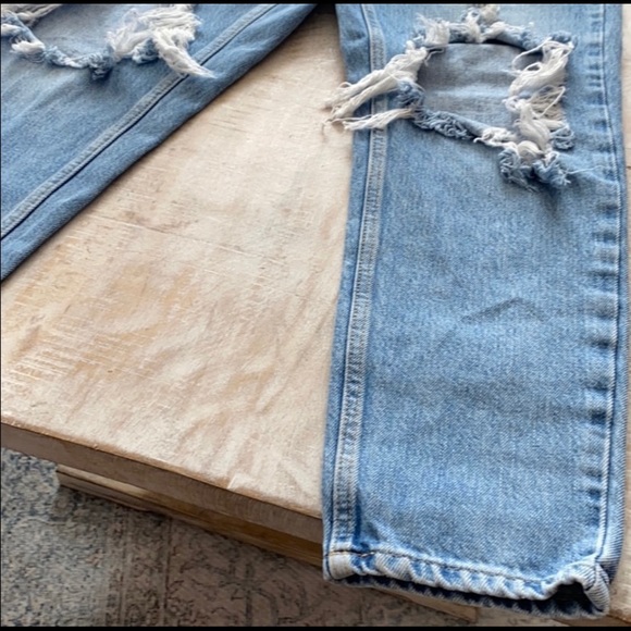 Topshop distressed blue denim mom jeans - Picture 4 of 9